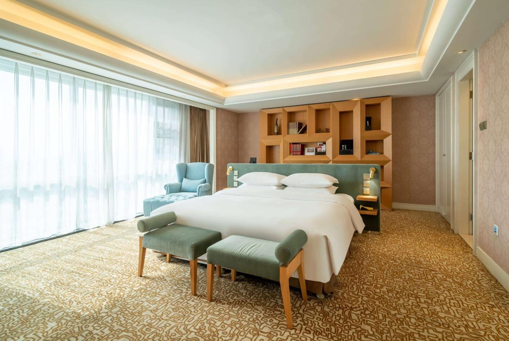 Ramada Plaza By Wyndham Taian Hotel Tai'an  Exterior foto