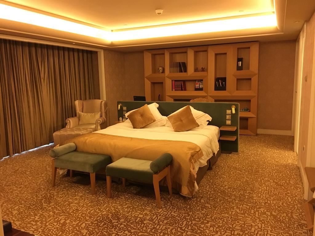 Ramada Plaza By Wyndham Taian Hotel Tai'an  Exterior foto